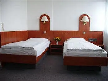 Mecklenheide Готель